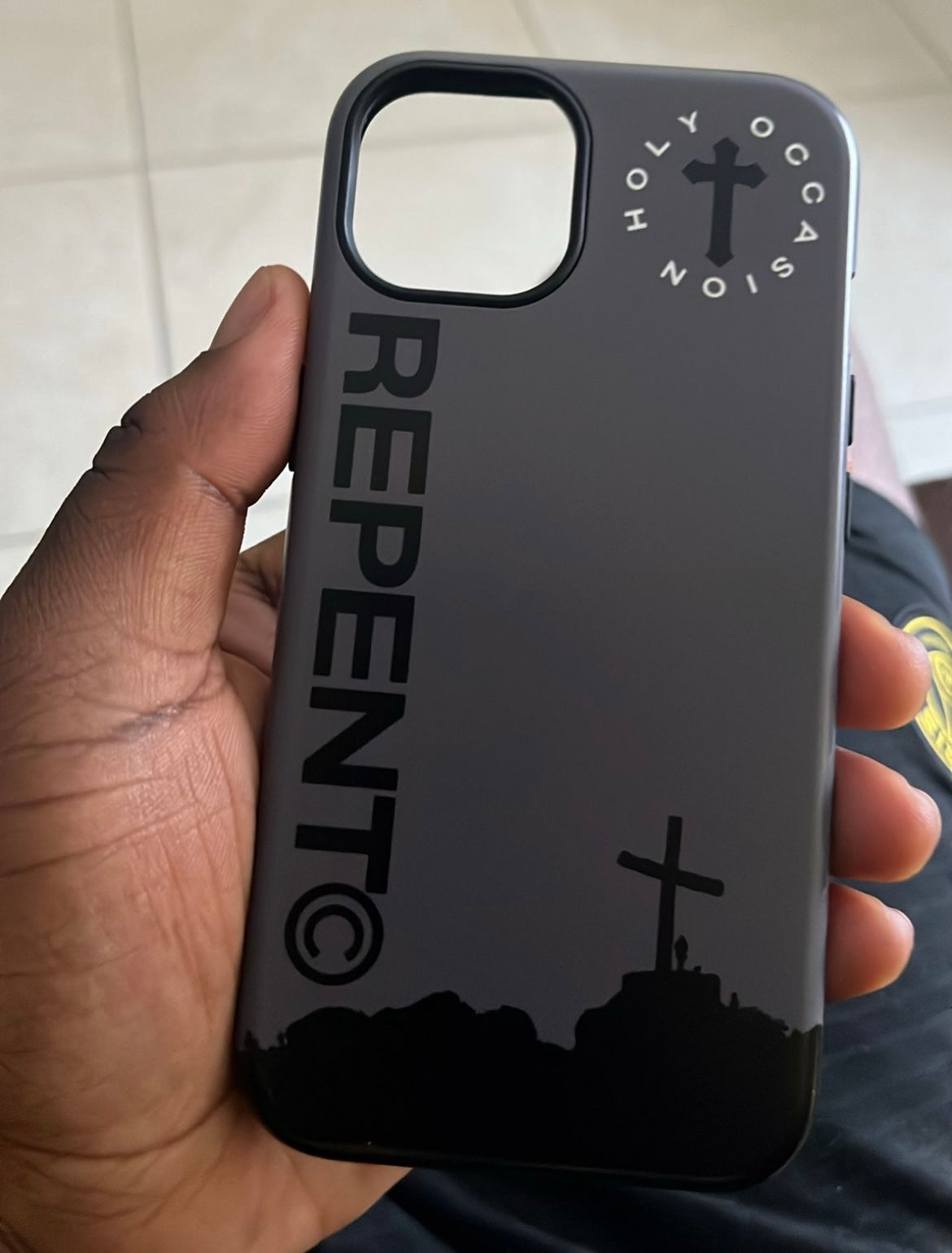 ∙ GREY REPENT CASE ∙